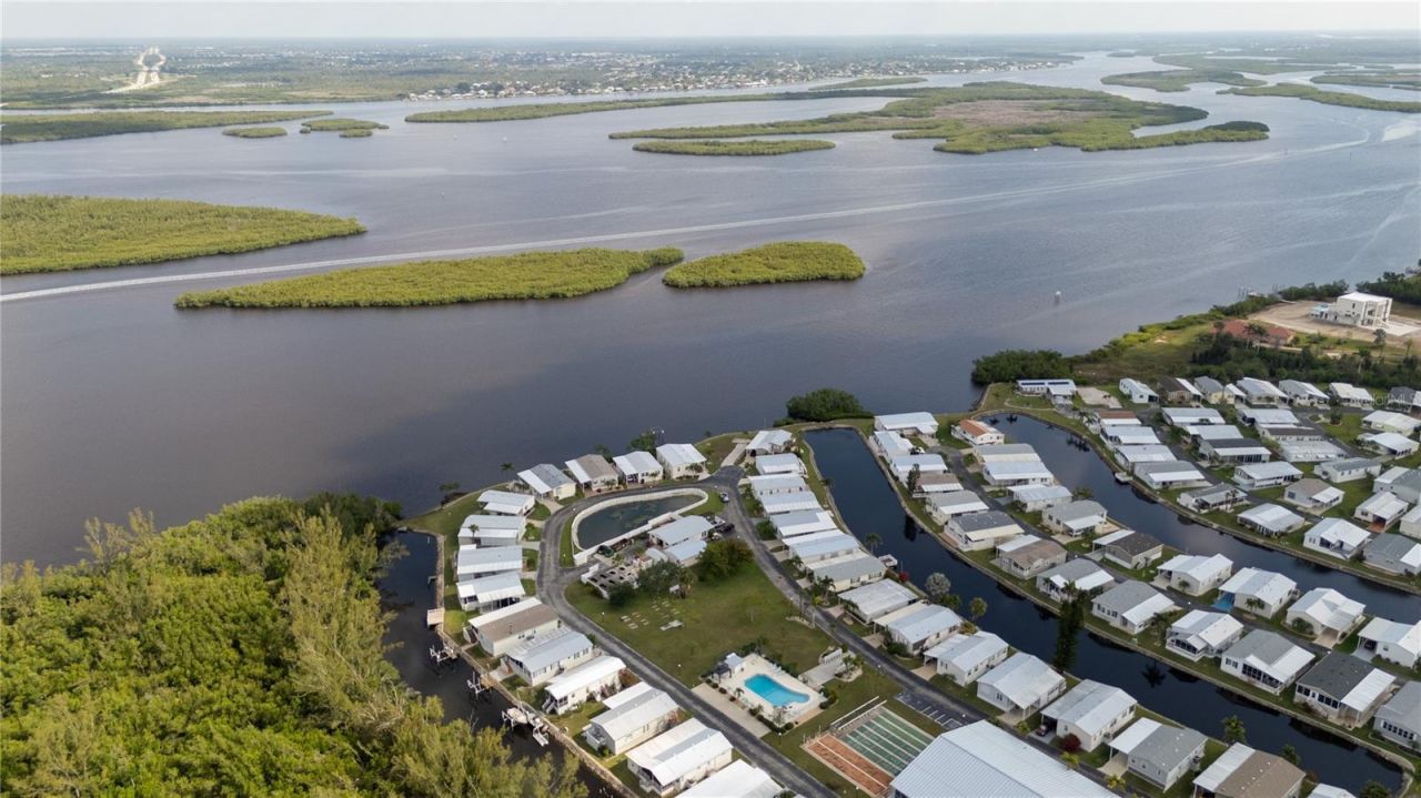 4300 Riverside Drive, Lot #114, Punta Gorda, FL 33982 Photo