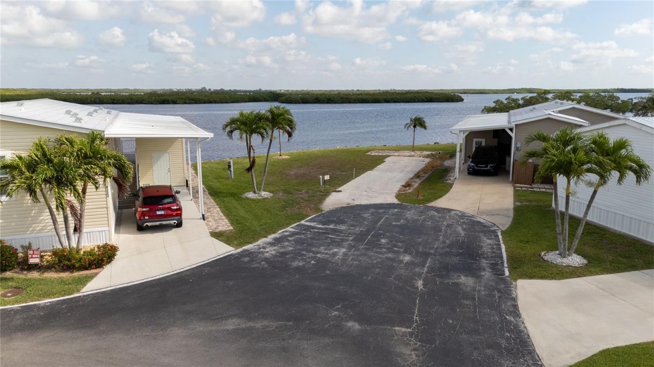 4300 Riverside Drive, Lot #114, Punta Gorda, FL 33982 Photo
