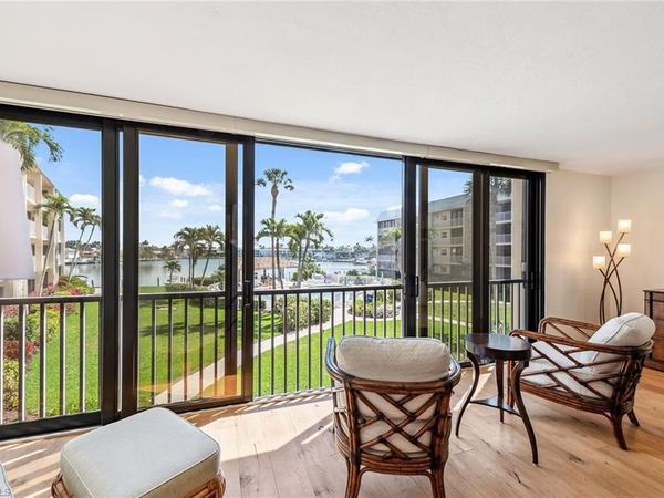 3000 Gulf Shore BLVD N, Unit 207, NAPLES, FL 34103