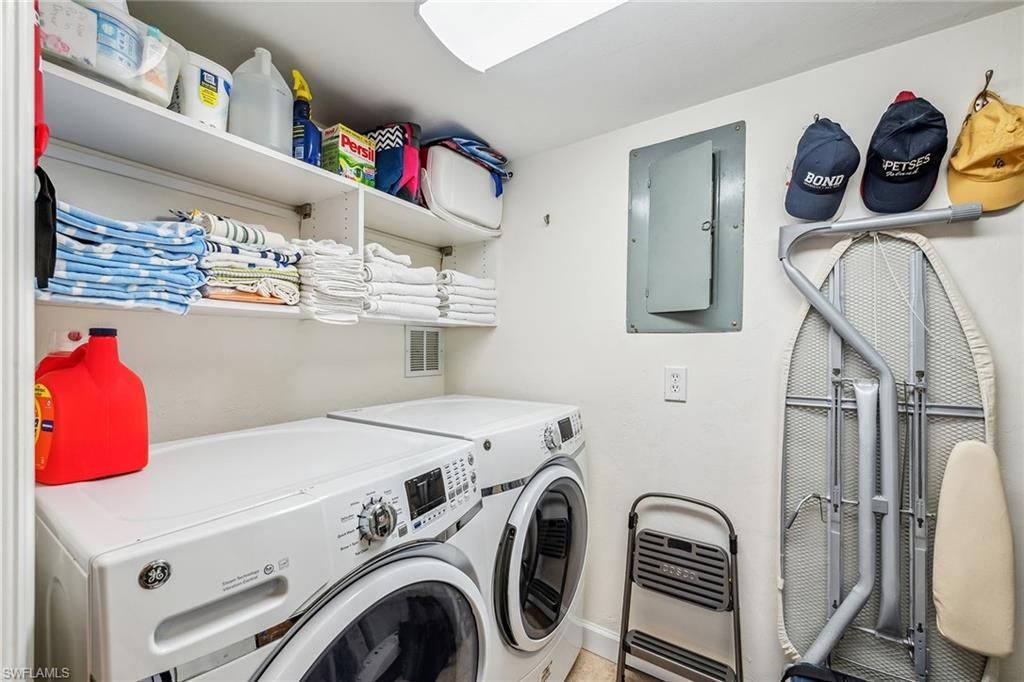 3000 Gulf Shore Blvd N, Unit 207, Naples, FL 34103 Photo