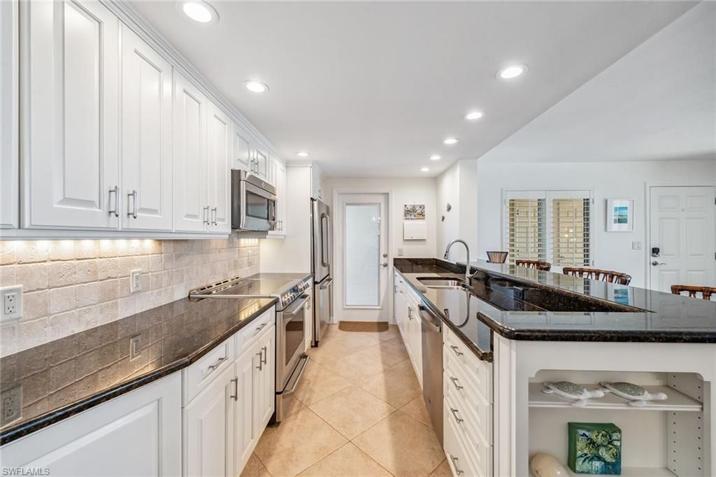 3000 Gulf Shore Blvd N, Unit 207, Naples, FL 34103 Photo