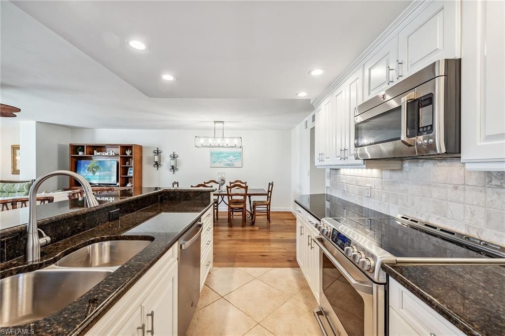 3000 Gulf Shore Blvd N, Unit 207, Naples, FL 34103 Photo