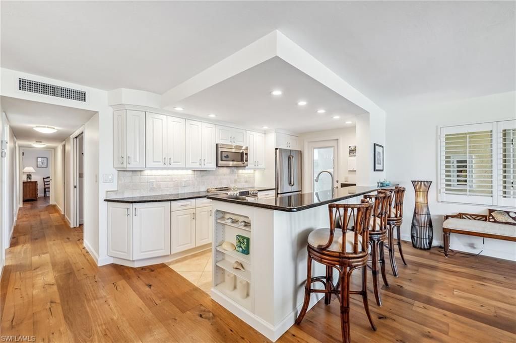 3000 Gulf Shore Blvd N, Unit 207, Naples, FL 34103 Photo