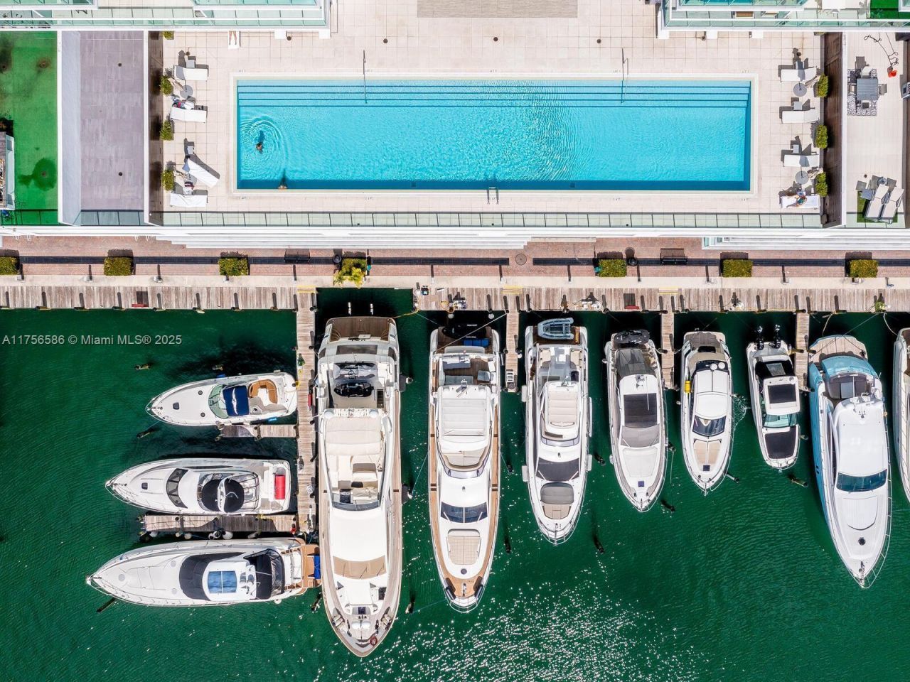 400 Sunny Isles Blvd, Sunny Isles Beach, FL 33160 Photo