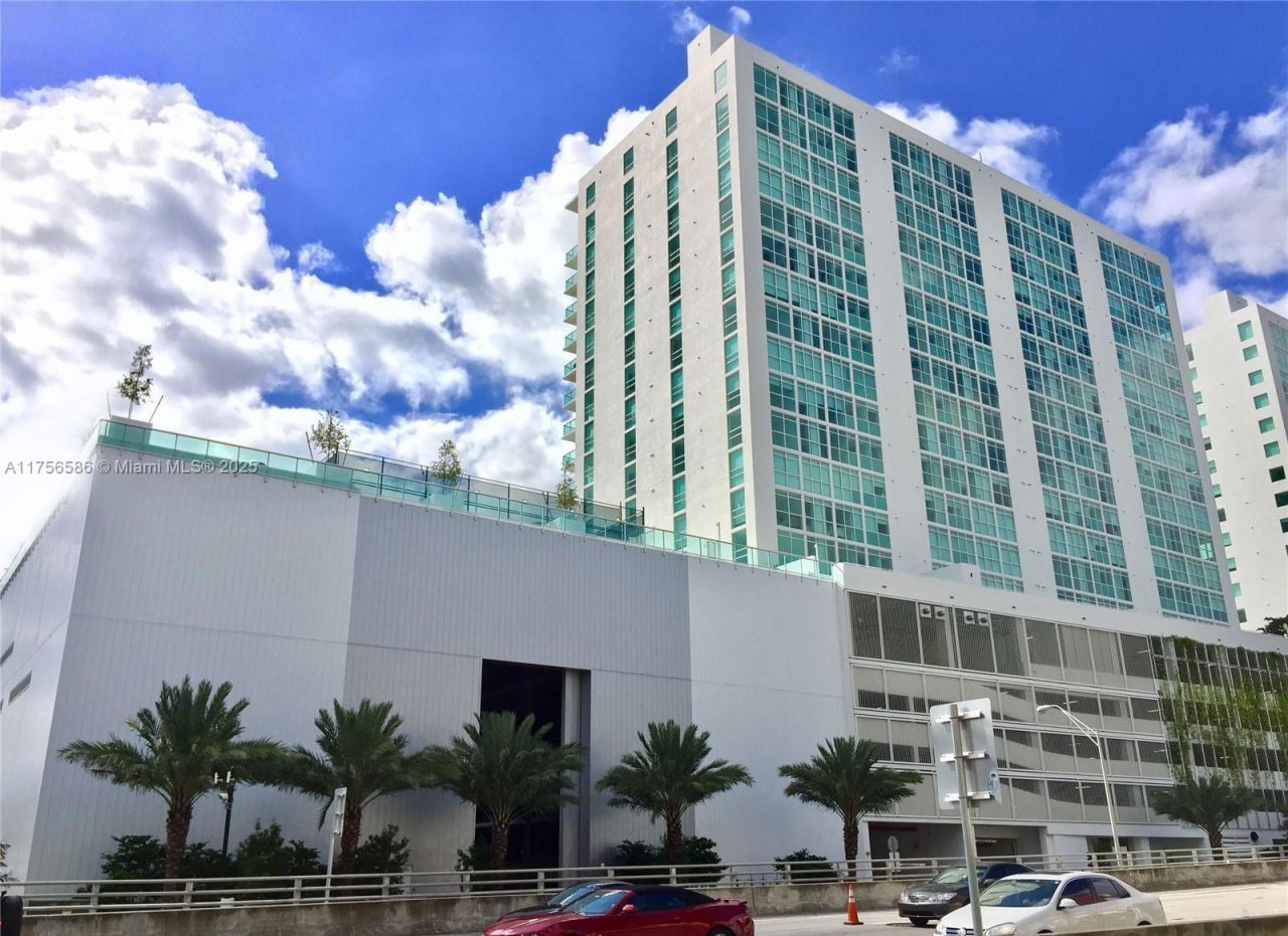 400 Sunny Isles Blvd, Sunny Isles Beach, FL 33160 Photo