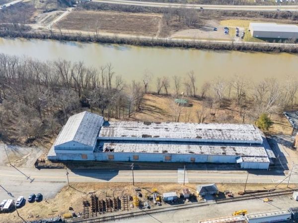 828 Depot Street, Parkersburg, WV 26101
