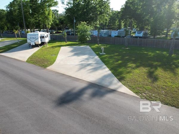 19558 County Road 8, Gulf Shores, AL 36542