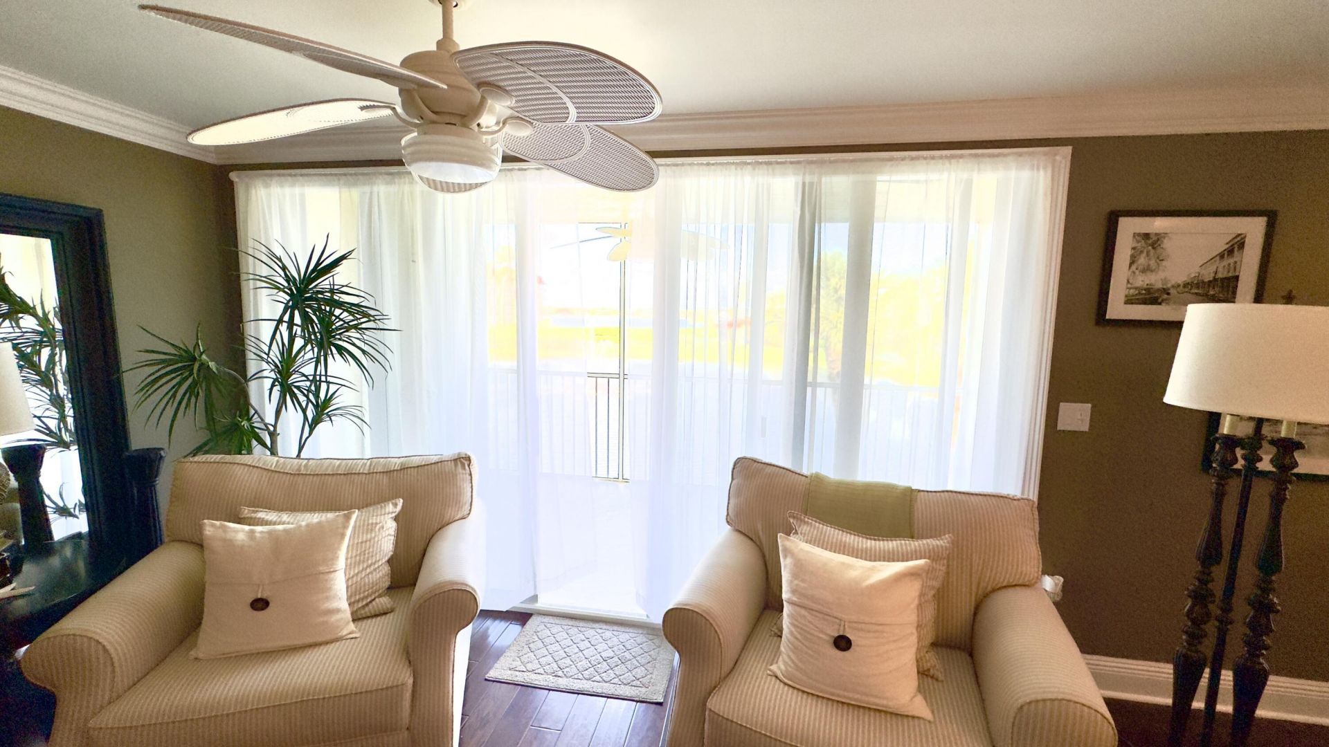 102 Half Moon Circle, Unit F2, Hypoluxo, FL 33462 Photo