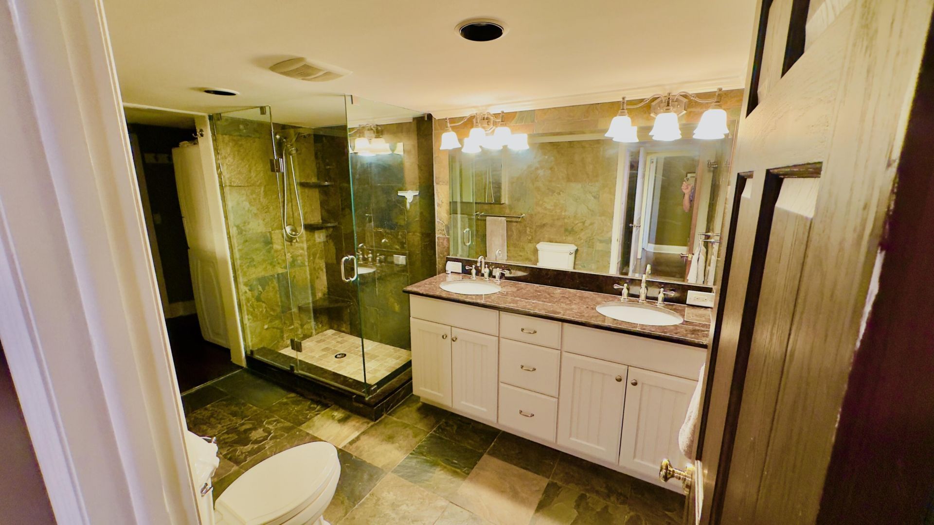 102 Half Moon Circle, Unit F2, Hypoluxo, FL 33462 Photo