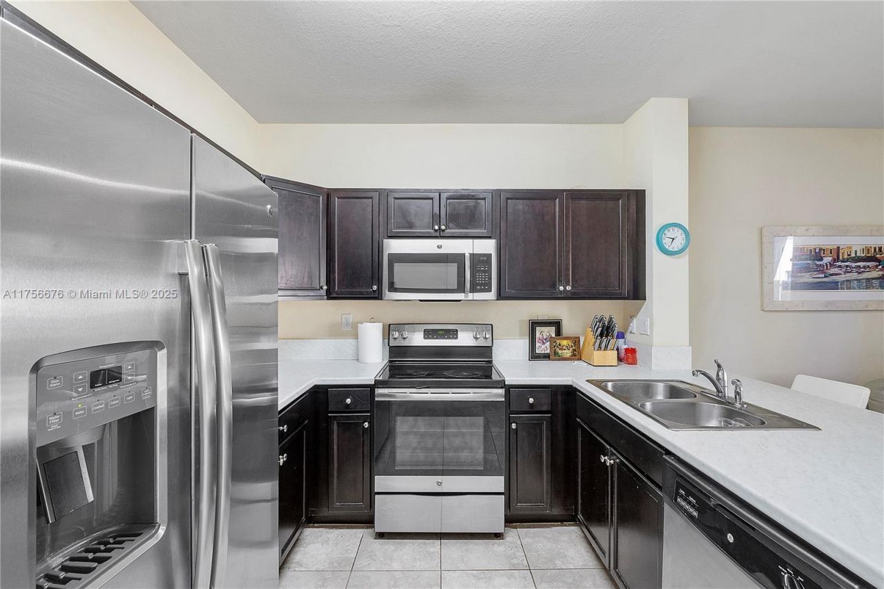 142 SE 28th Ter, Unit 11, Homestead, FL 33033 Photo