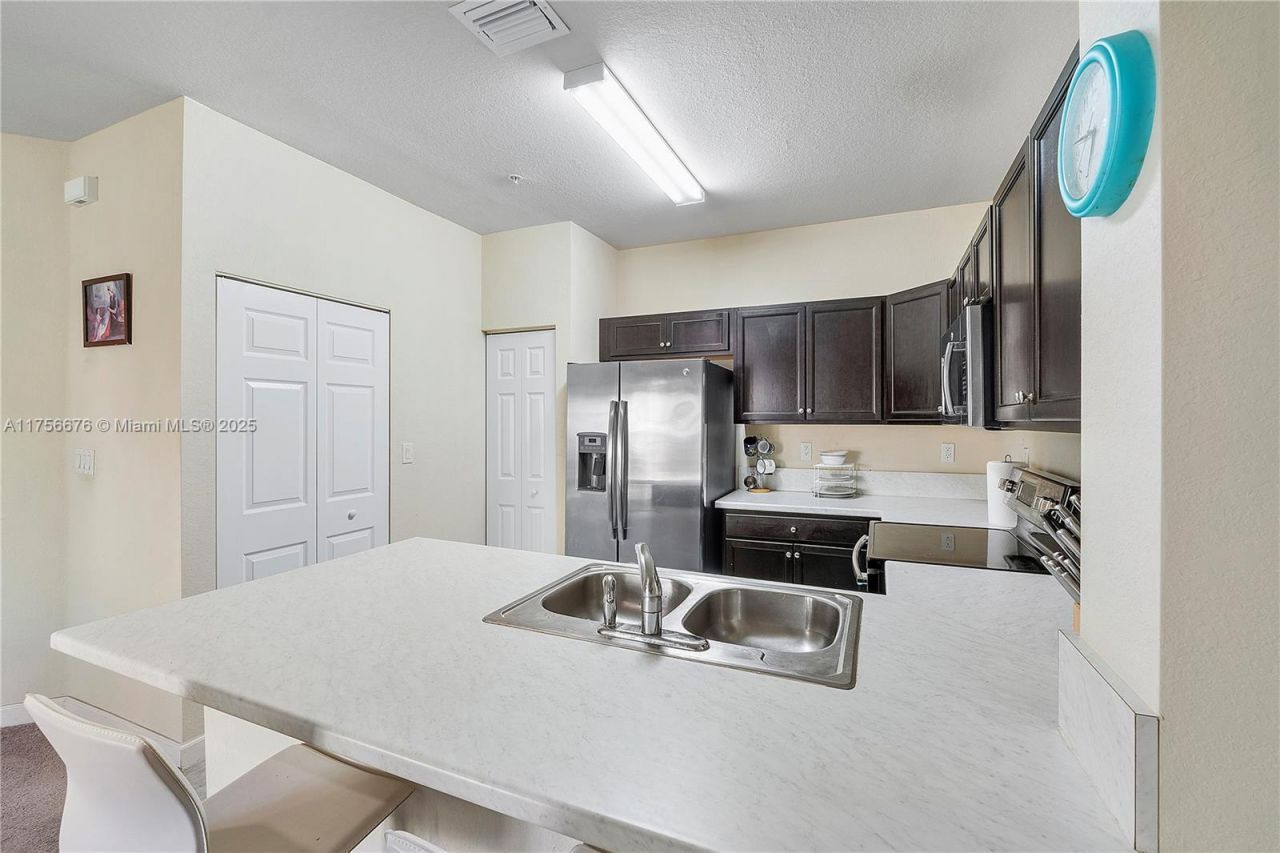 142 SE 28th Ter, Unit 11, Homestead, FL 33033 Photo
