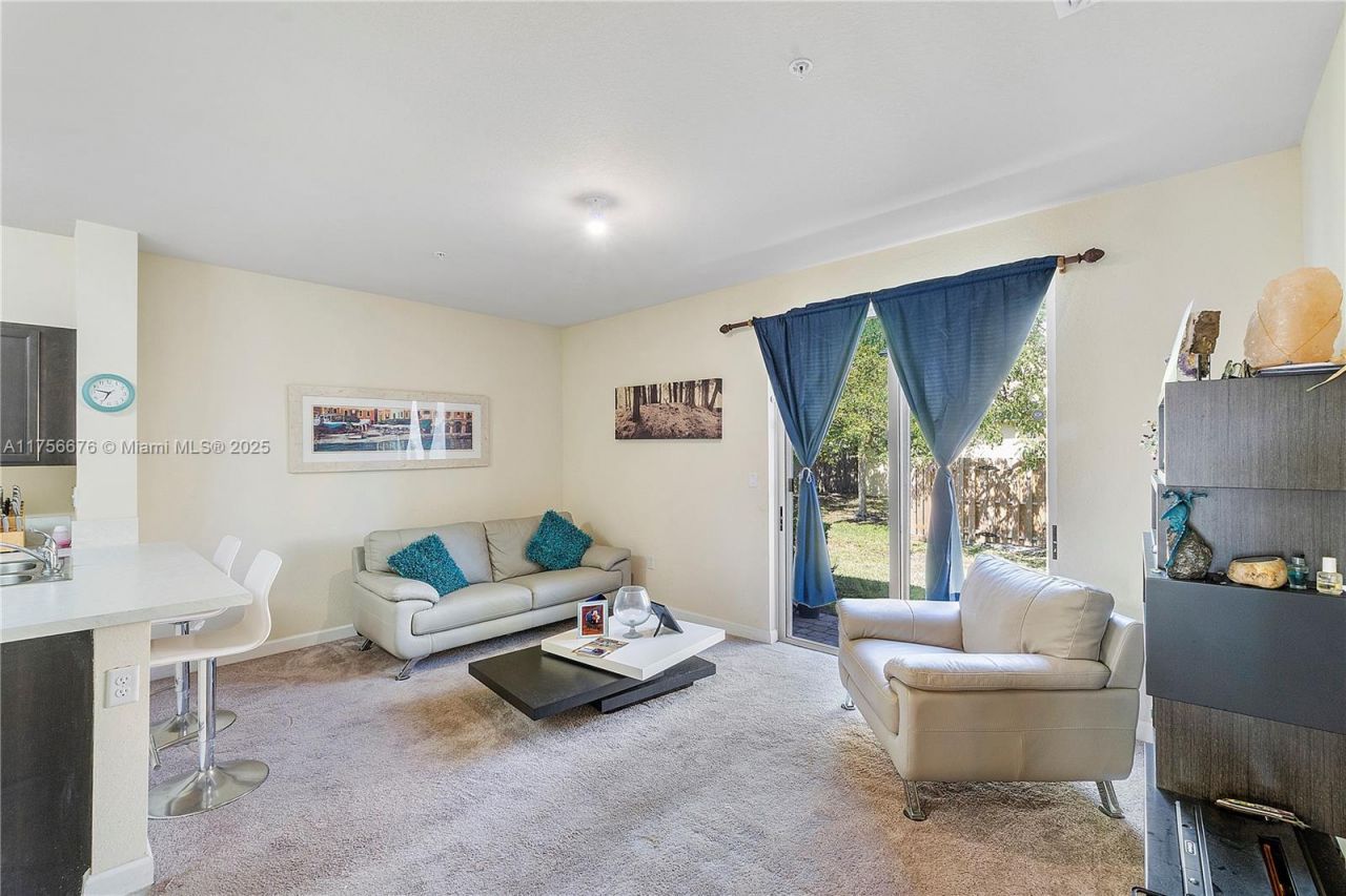 142 SE 28th Ter, Unit 11, Homestead, FL 33033 Photo