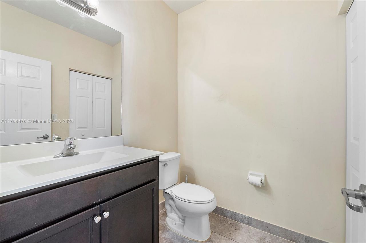 142 SE 28th Ter, Unit 11, Homestead, FL 33033 Photo