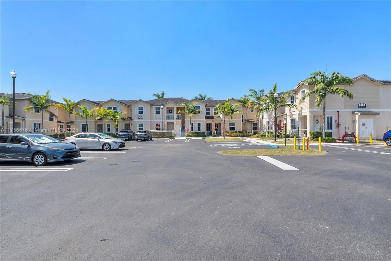 142 SE 28th Ter, Unit 11, Homestead, FL 33033 Photo