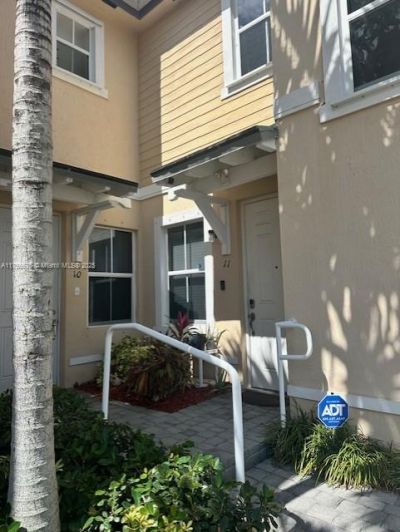 142 SE 28th Ter, Unit 11, Homestead, FL 33033 Photo