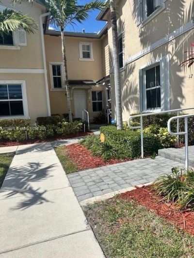 142 SE 28th Ter, Unit 11, Homestead, FL 33033 Photo