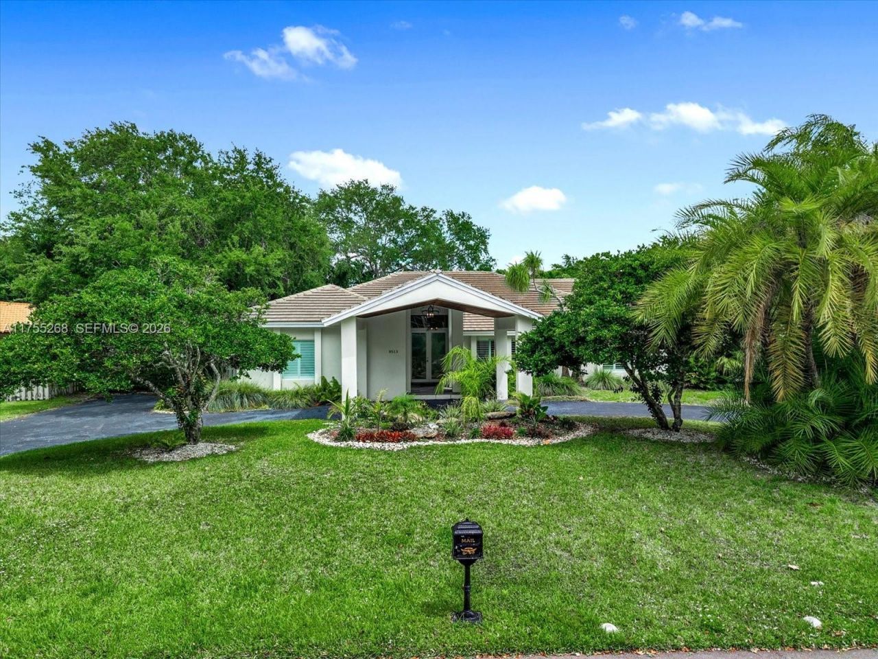 8513 SW 169 Ter, Palmetto Bay, FL 33157 Photo