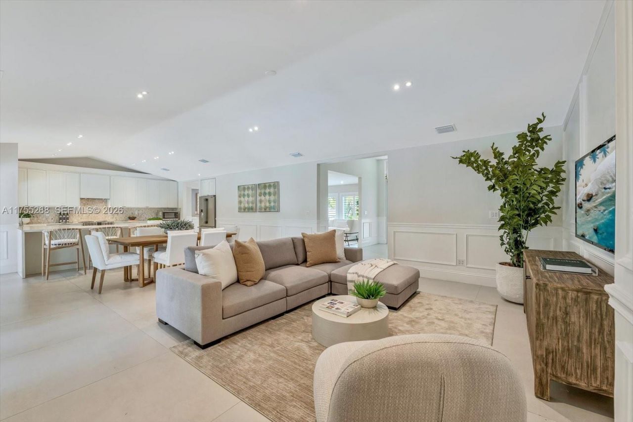 8513 SW 169 Ter, Palmetto Bay, FL 33157 Photo