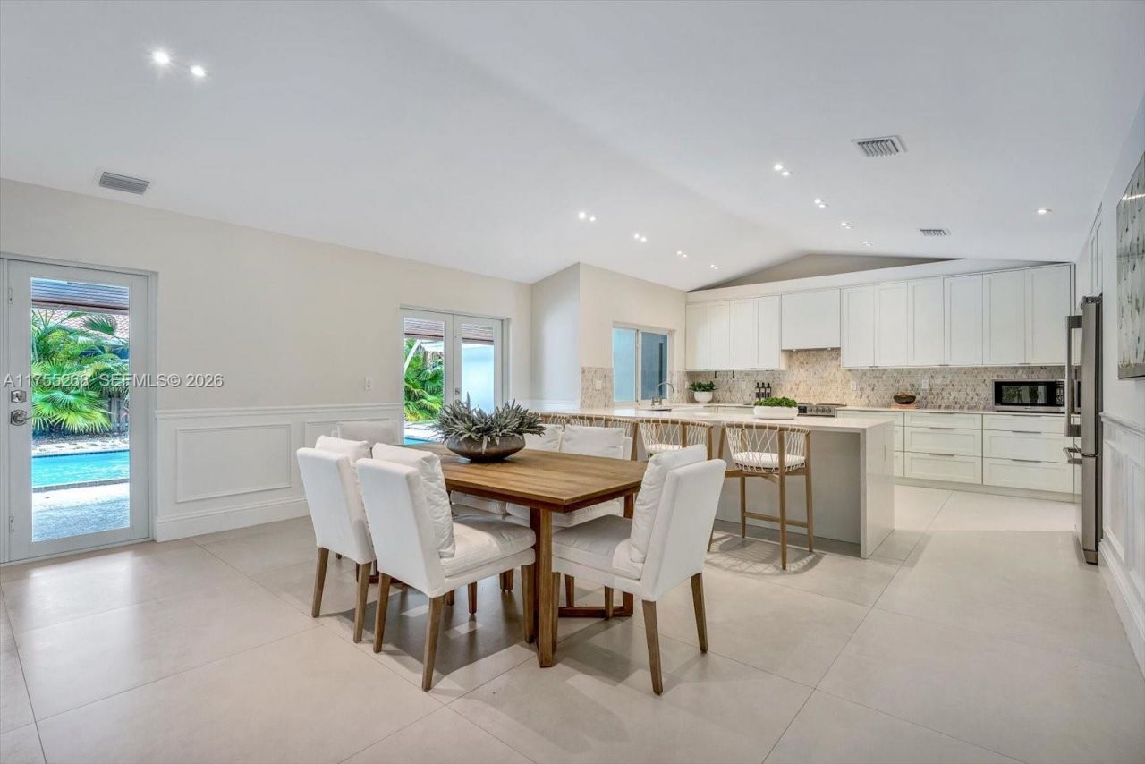 8513 SW 169 Ter, Palmetto Bay, FL 33157 Photo