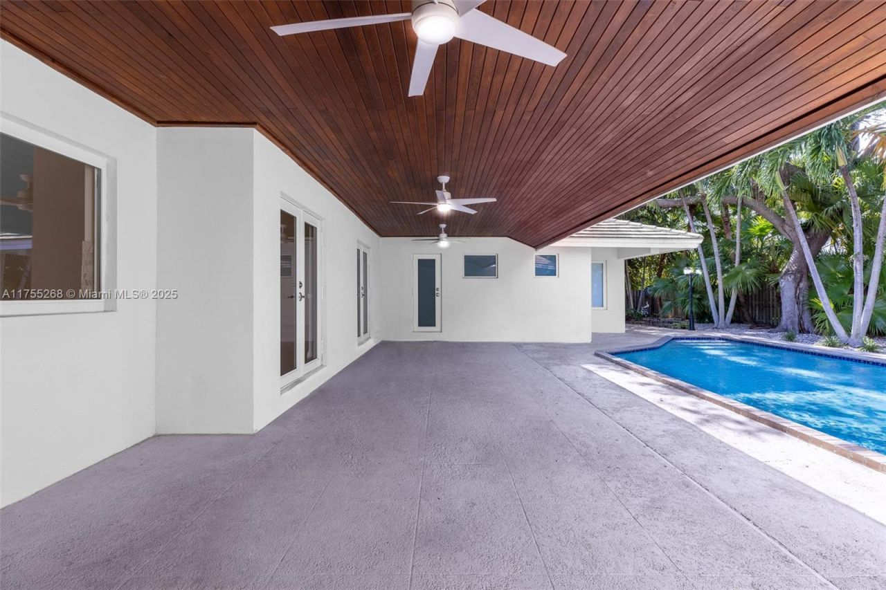 8513 SW 169 Ter, Palmetto Bay, FL 33157 Photo