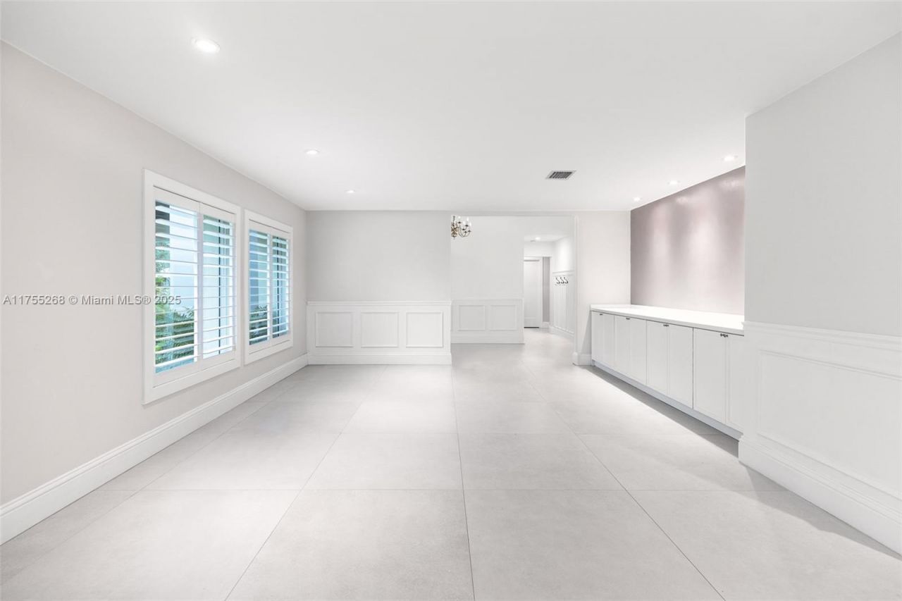 8513 SW 169 Ter, Palmetto Bay, FL 33157 Photo