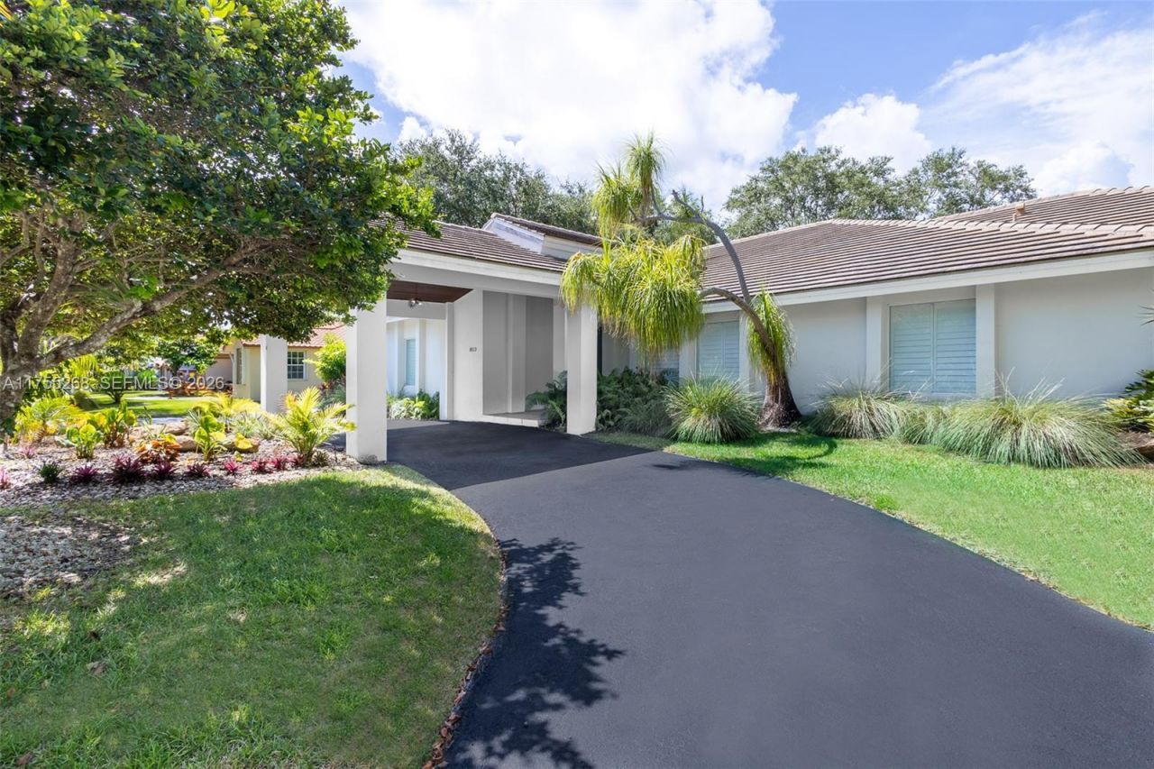 8513 SW 169 Ter, Palmetto Bay, FL 33157 Photo