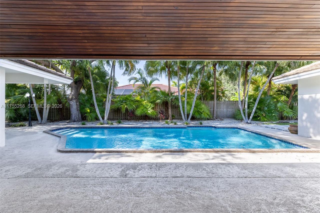 8513 SW 169 Ter, Palmetto Bay, FL 33157 Photo