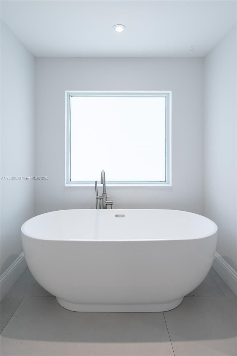 8513 SW 169 Ter, Palmetto Bay, FL 33157 Photo