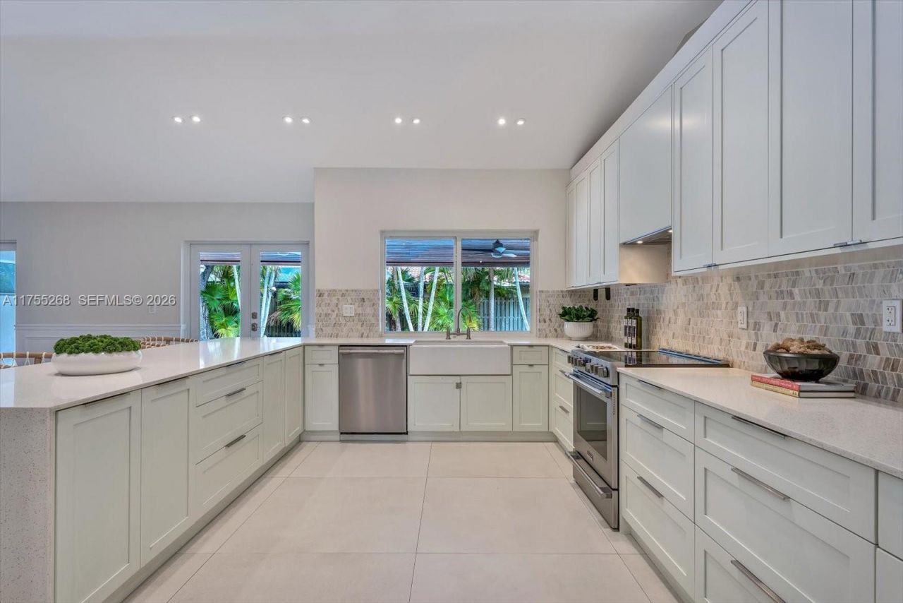 8513 SW 169 Ter, Palmetto Bay, FL 33157 Photo