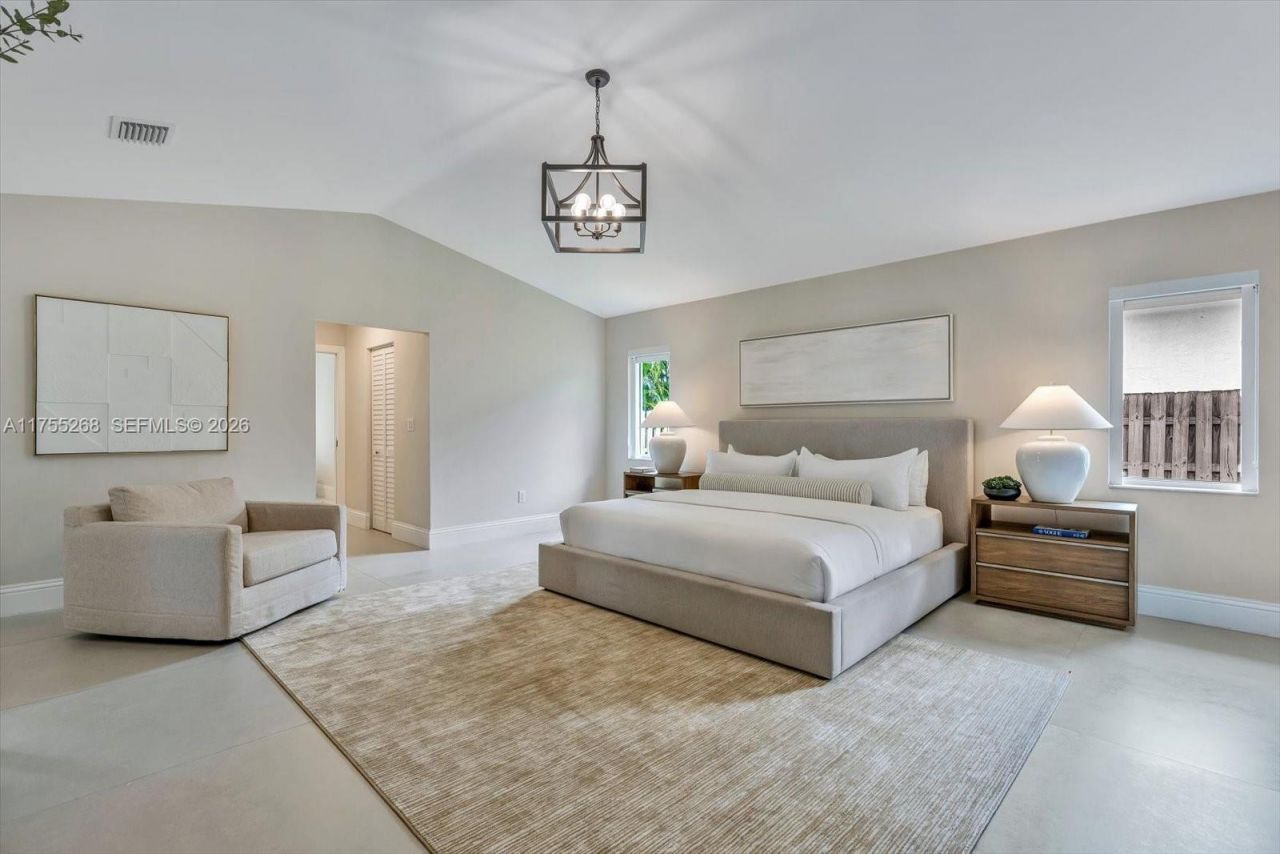 8513 SW 169 Ter, Palmetto Bay, FL 33157 Photo