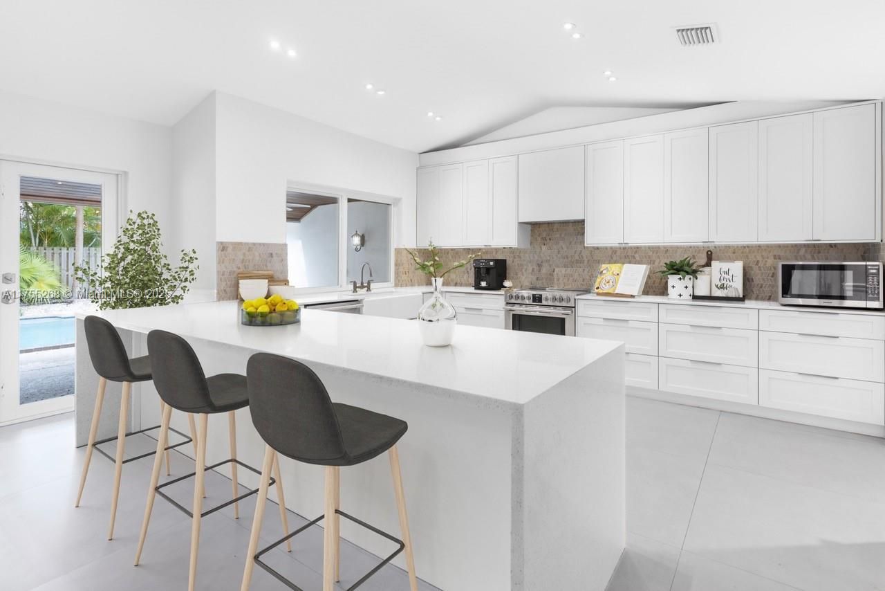 8513 SW 169 Ter, Palmetto Bay, FL 33157 Photo