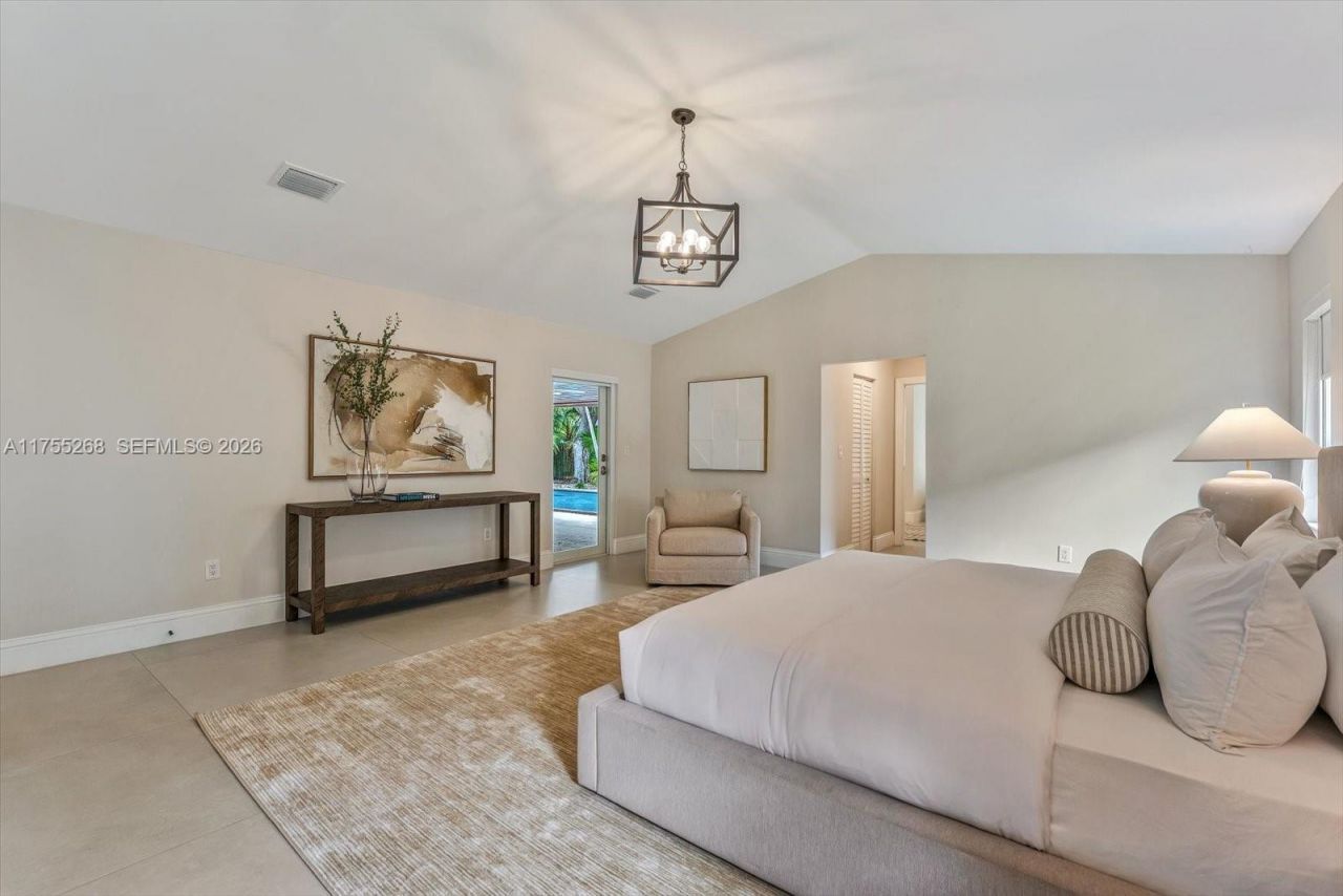 8513 SW 169 Ter, Palmetto Bay, FL 33157 Photo