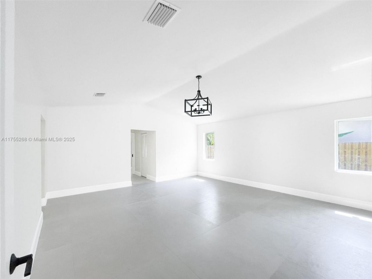 8513 SW 169 Ter, Palmetto Bay, FL 33157 Photo