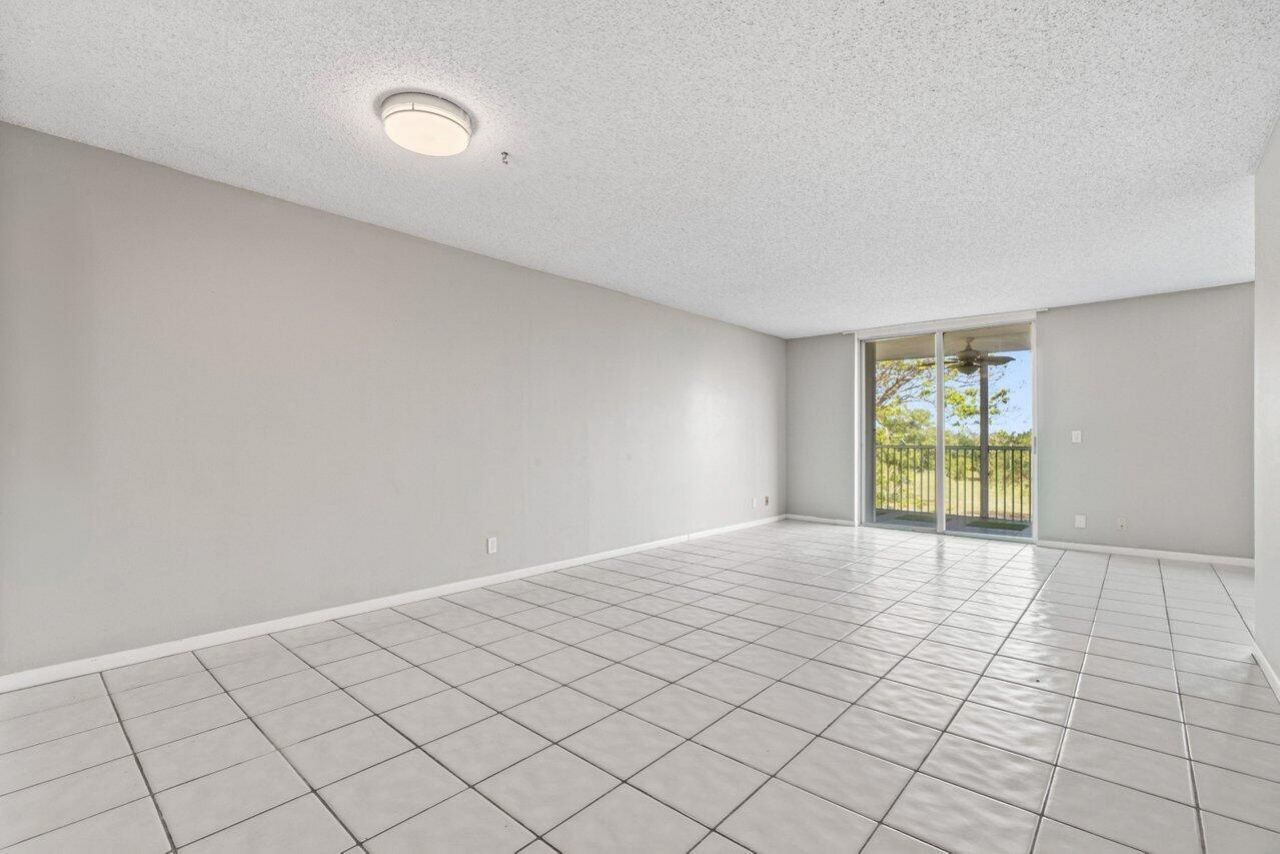5700 NW 2nd Avenue, Unit 401, Boca Raton, FL 33487 Photo