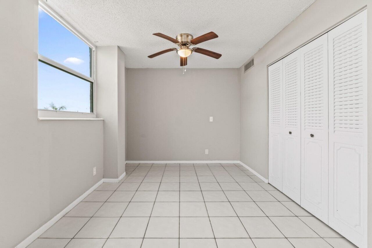 5700 NW 2nd Avenue, Unit 401, Boca Raton, FL 33487 Photo