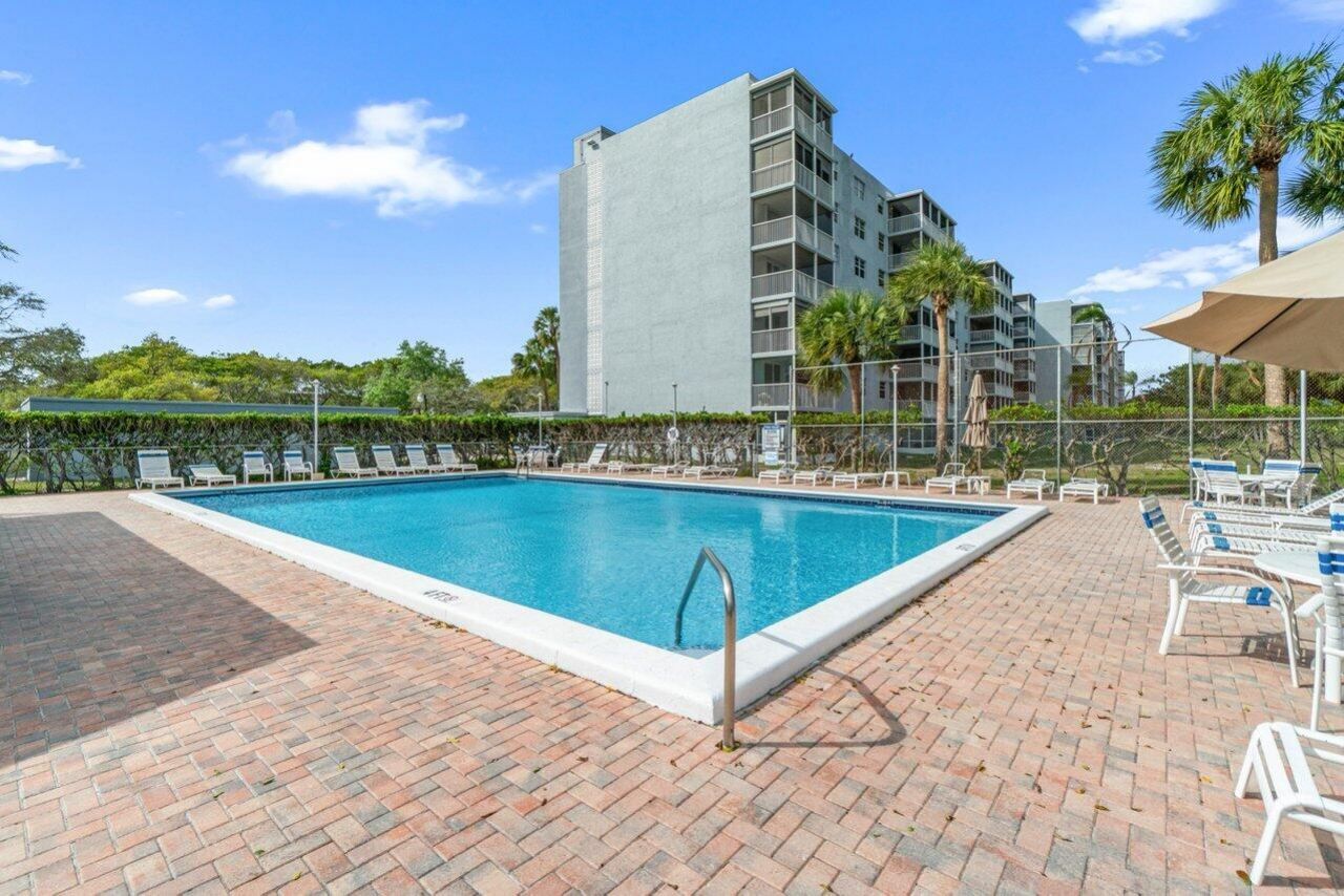 5700 NW 2nd Avenue, Unit 401, Boca Raton, FL 33487 Photo