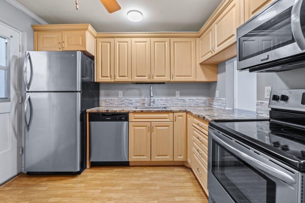 5700 NW 2nd Avenue, Unit 401, Boca Raton, FL 33487 Photo