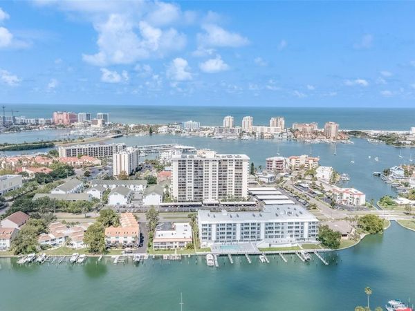 400 ISLAND WAY, Unit 908, CLEARWATER BEACH, FL 33767