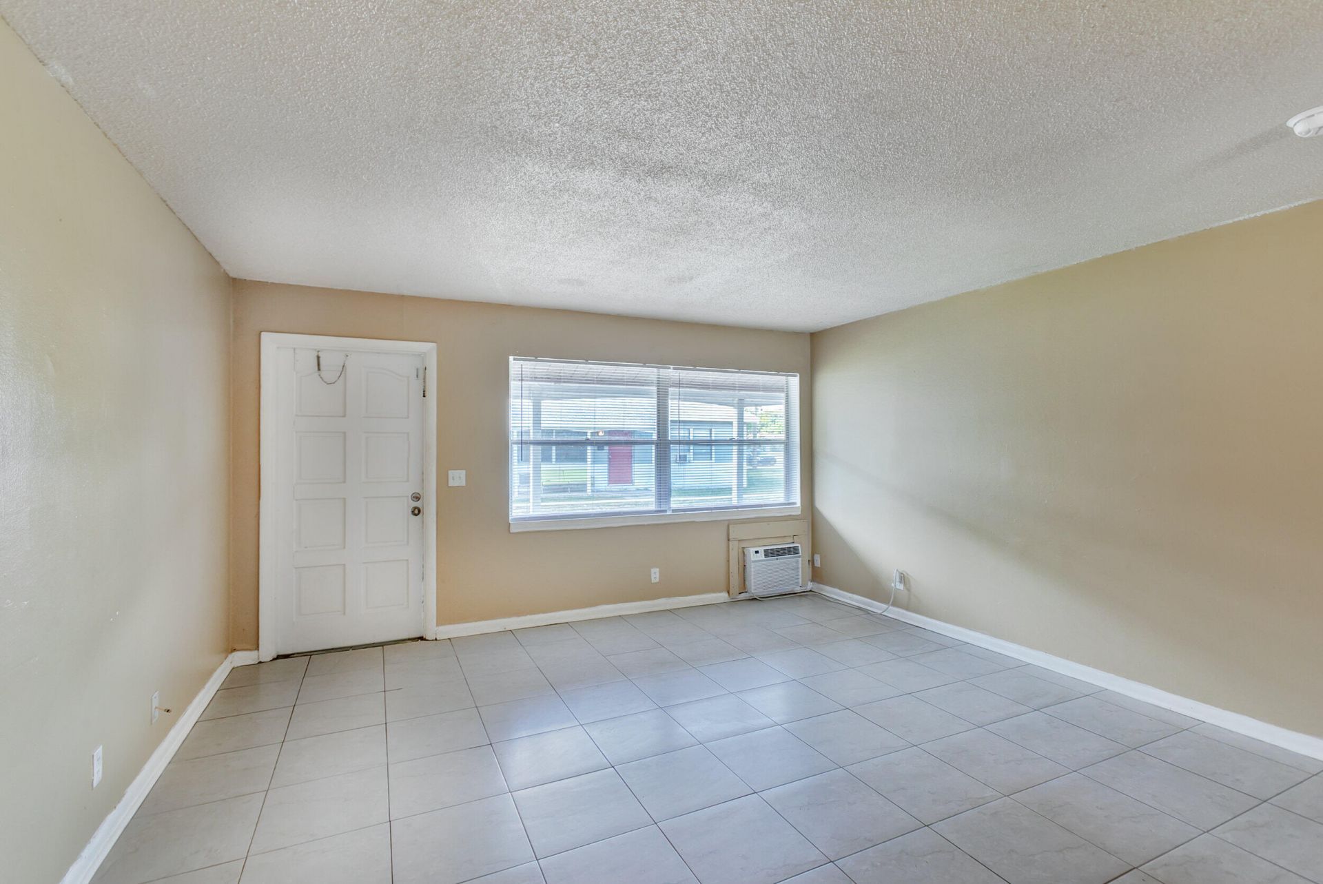 451 Silver Beach Road, Unit 1, Riviera Beach, FL 33403 Photo