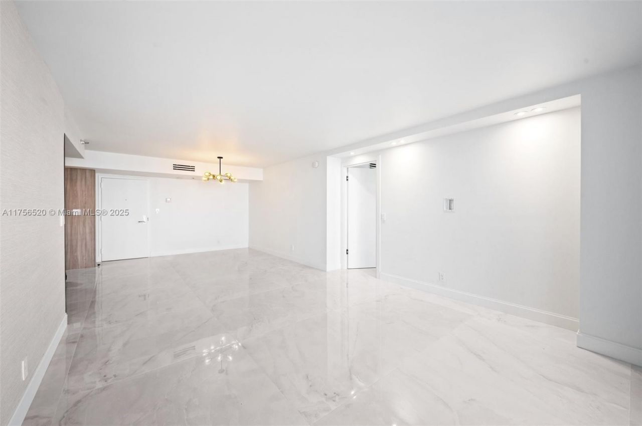 19195 NE 36th Ct, Unit 1803, Aventura, FL 33180 Photo