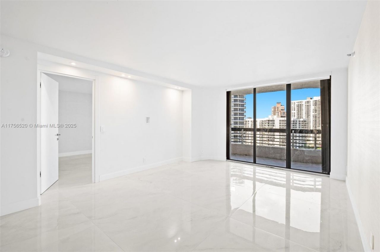 19195 NE 36th Ct, Unit 1803, Aventura, FL 33180 Photo