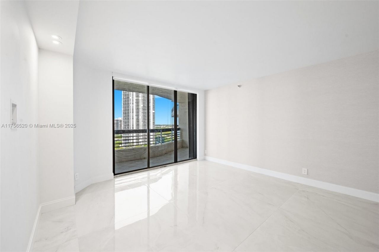 19195 NE 36th Ct, Unit 1803, Aventura, FL 33180 Photo