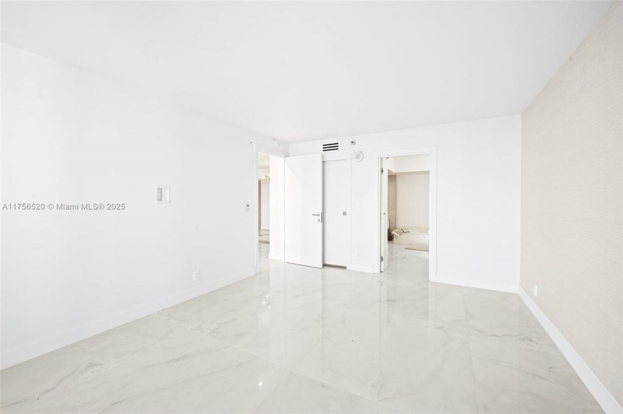 19195 NE 36th Ct, Unit 1803, Aventura, FL 33180 Photo