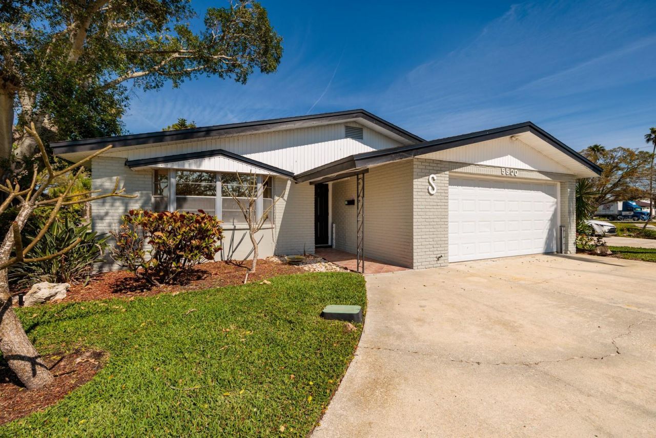 5500 Bayou Grande Boulevard Ne, Saint Petersburg, FL 33703 Photo