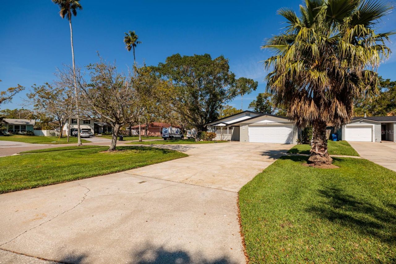 5500 Bayou Grande Boulevard Ne, Saint Petersburg, FL 33703 Photo