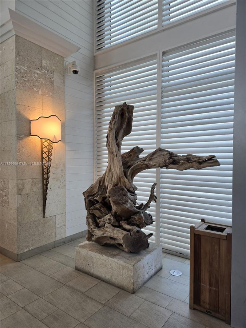 17315 Collins Ave, Unit 1402, Sunny Isles Beach, FL 33160 Photo