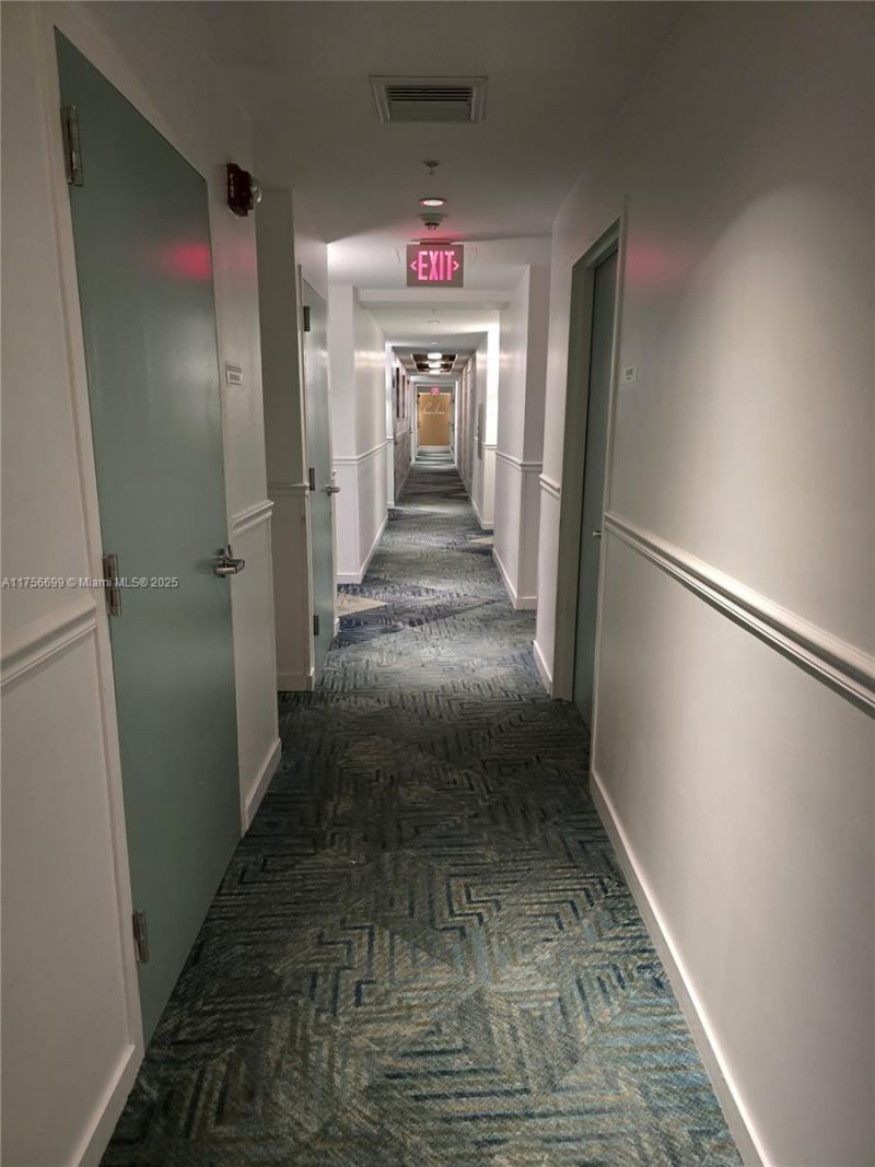 17315 Collins Ave, Unit 1402, Sunny Isles Beach, FL 33160 Photo