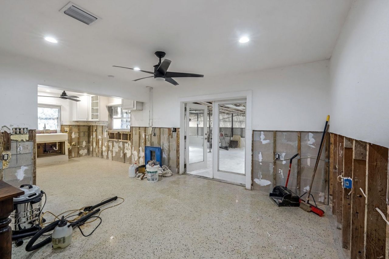 260 Sterling Ave, Fort Myers Beach, FL 33931 Photo