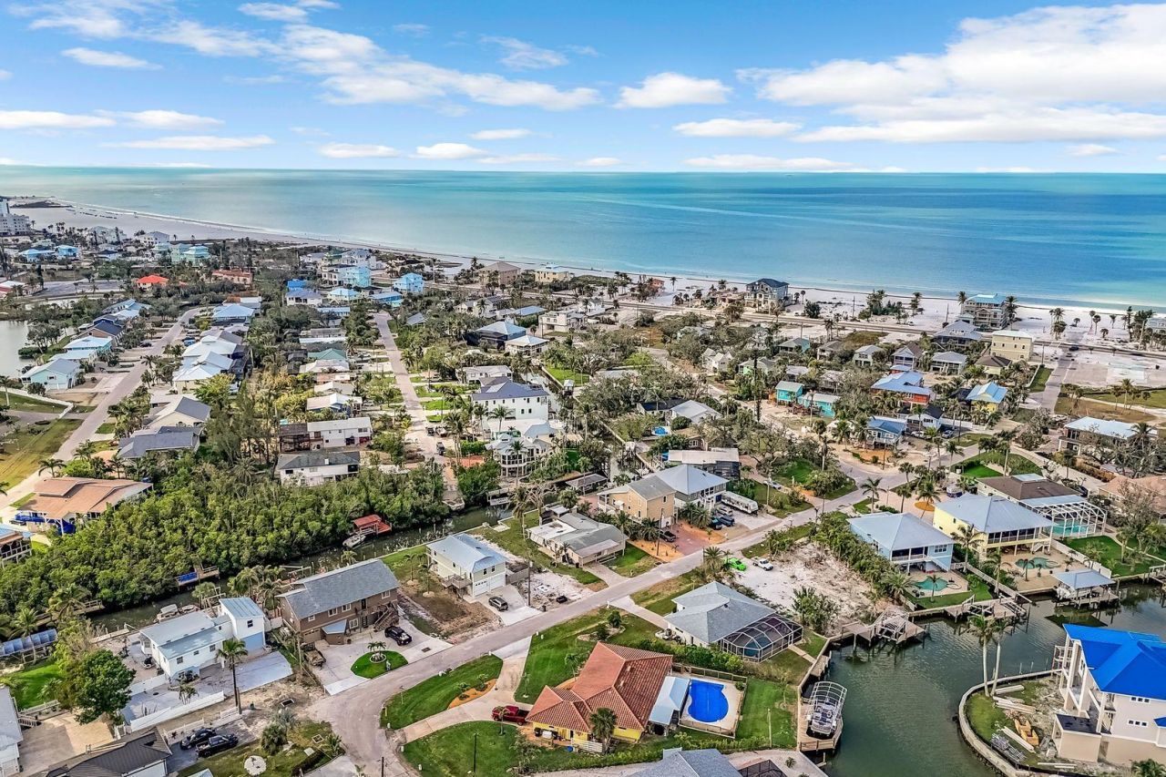 260 Sterling Ave, Fort Myers Beach, FL 33931 Photo