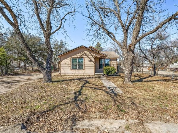 651 W Park Street, Stephenville, TX 76401